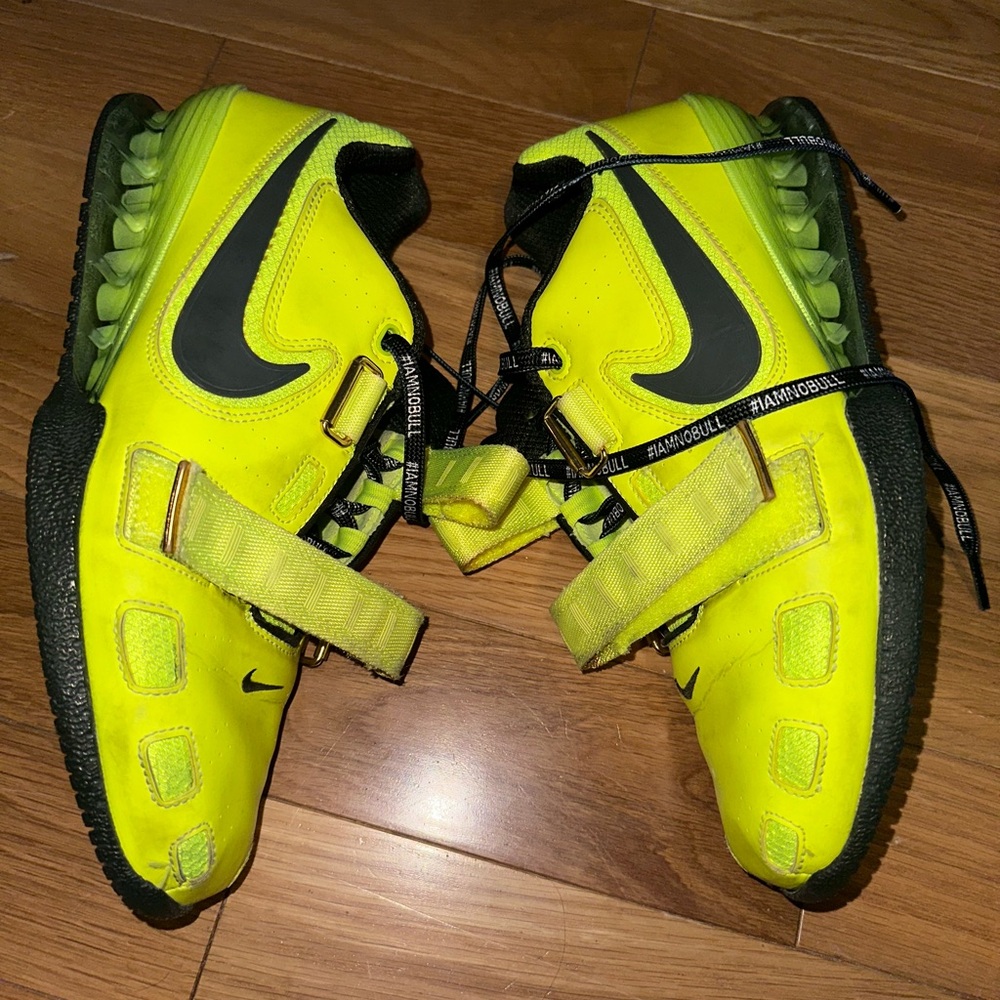 Men’s 11.5 Romaleo 2 Nike Neon Yellow Training Shoes with Black Details